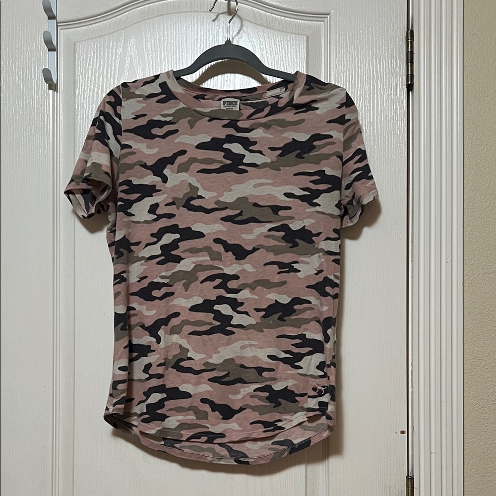 PINK vs Camo Print T-Shirt